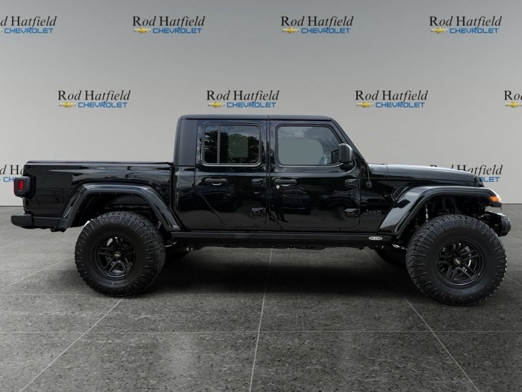 2022 Jeep Gladiator — detail view