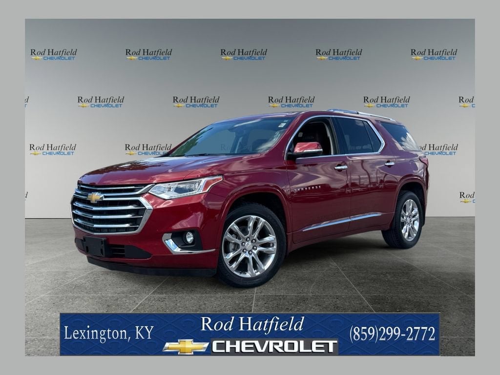 2019 Chevrolet Traverse High Country in Cajun Red Tintcoat — front three-quarter view
