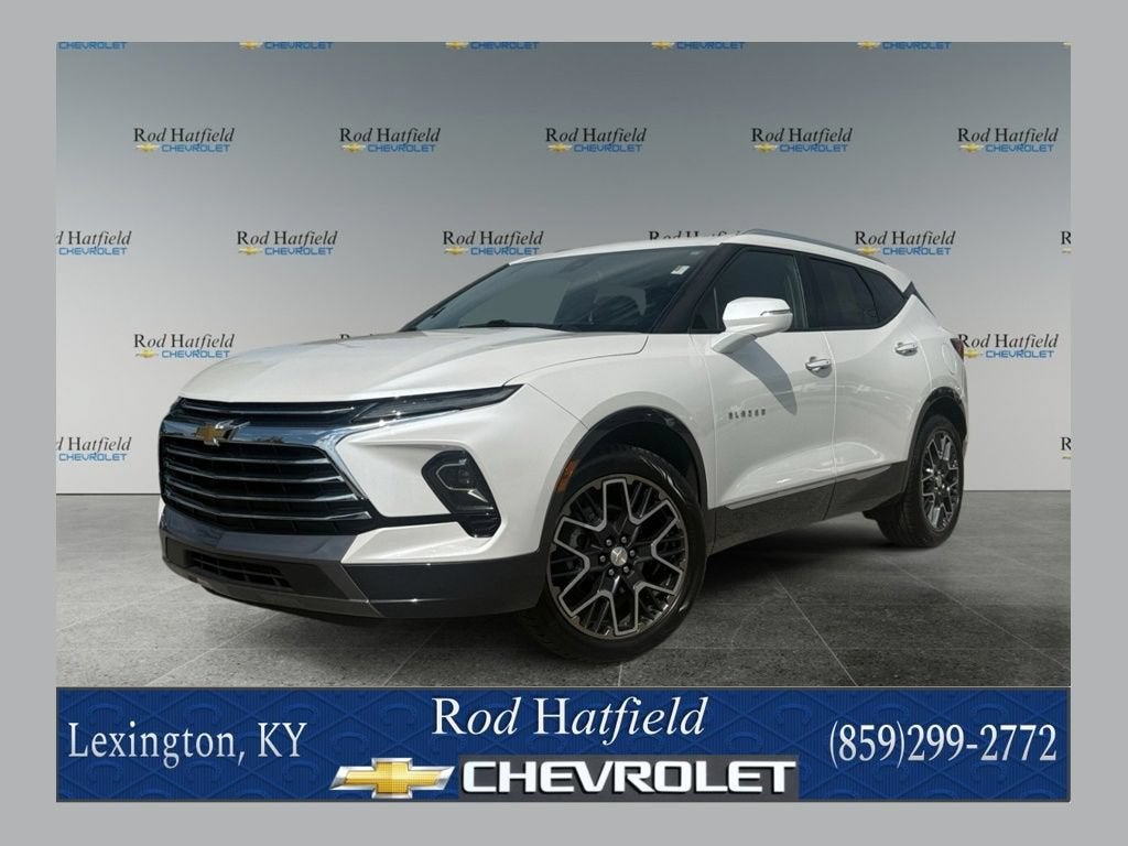2023 Chevrolet Blazer Premier in Iridescent Pearl Tricoat — front three-quarter view