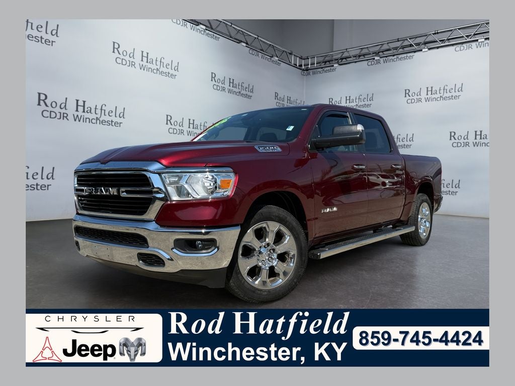2020 RAM 1500 Big Horn Crew Cab 4x4 5'7' Box in Delmonico Red Pearlcoat — front three-quarter view