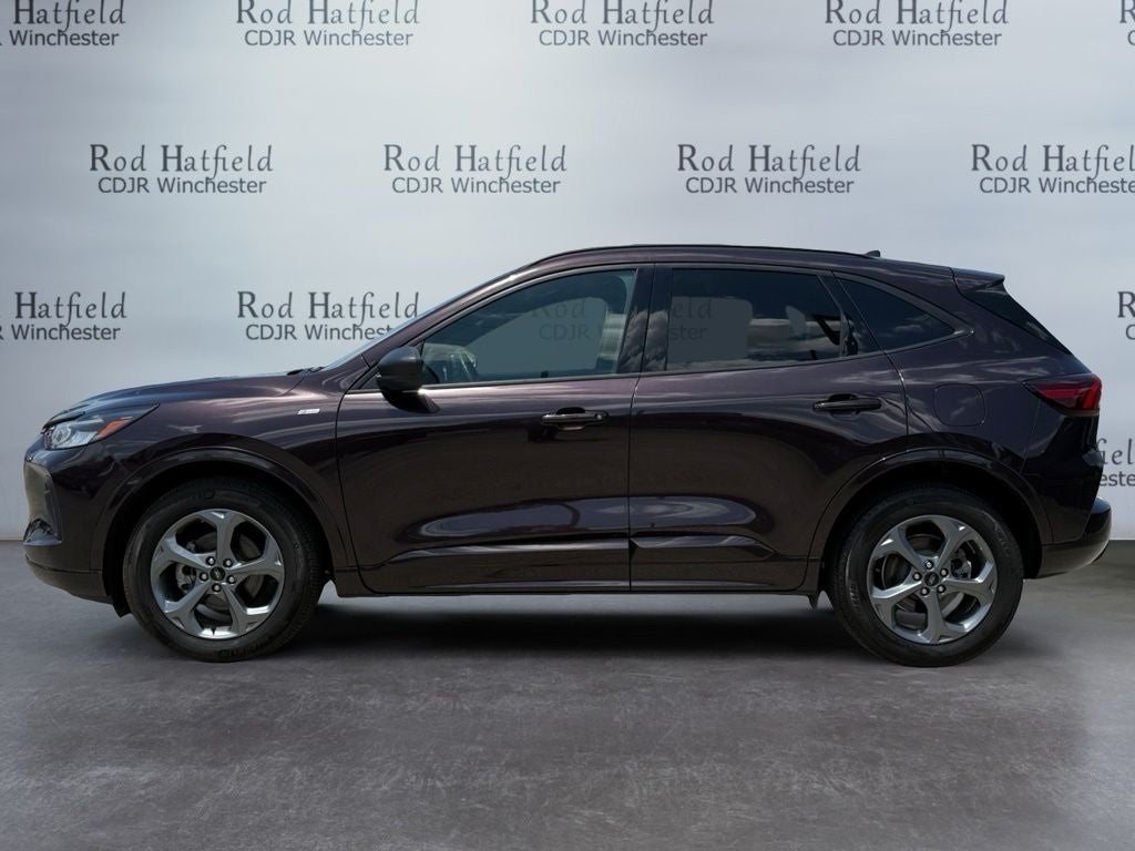 2023 Ford Escape — side profile view