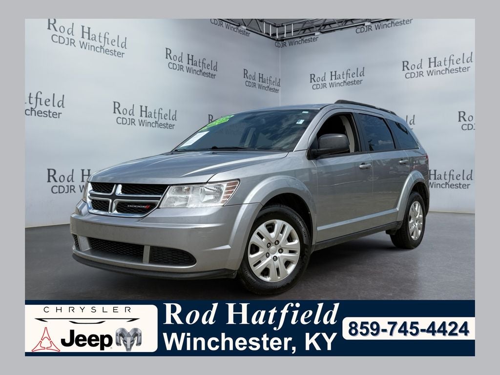 2020 Dodge Journey SE Value in Billet Clearcoat — front three-quarter view