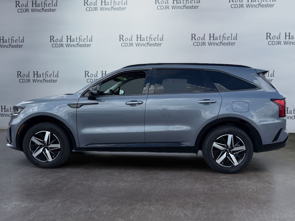 2021 Kia Sorento — side profile view