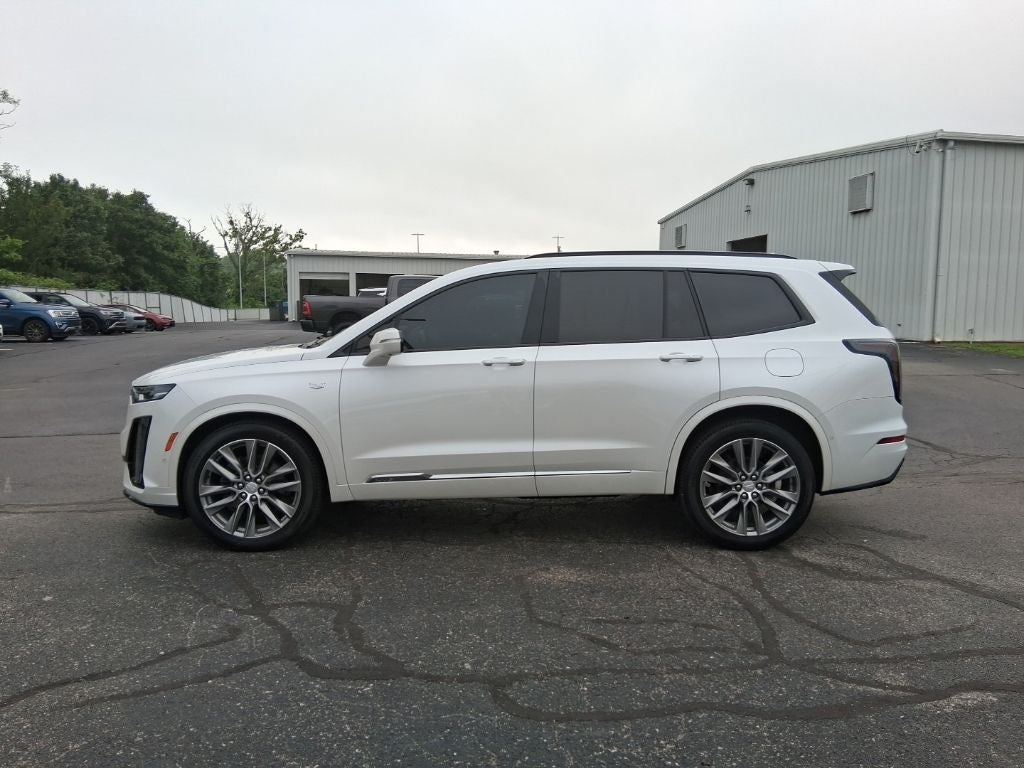 2021 Cadillac XT6 — side profile view