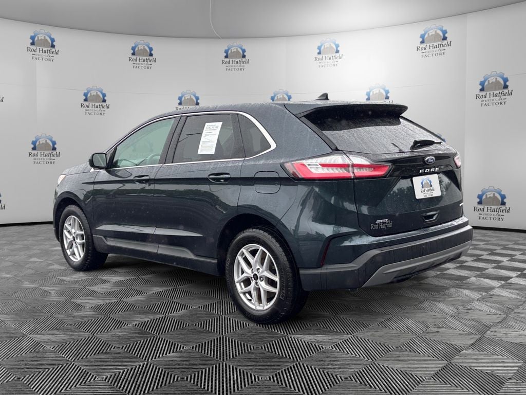 2024 Ford Edge — rear three-quarter view