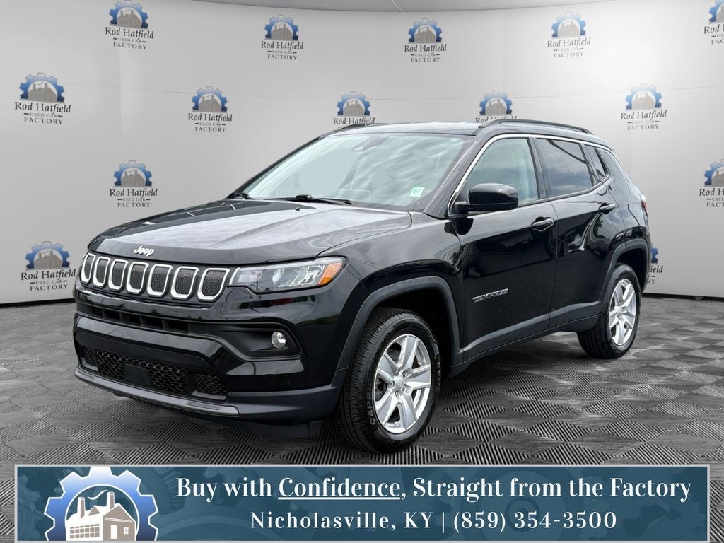 2022 Jeep Compass Latitude in Diamond Black — front three-quarter view