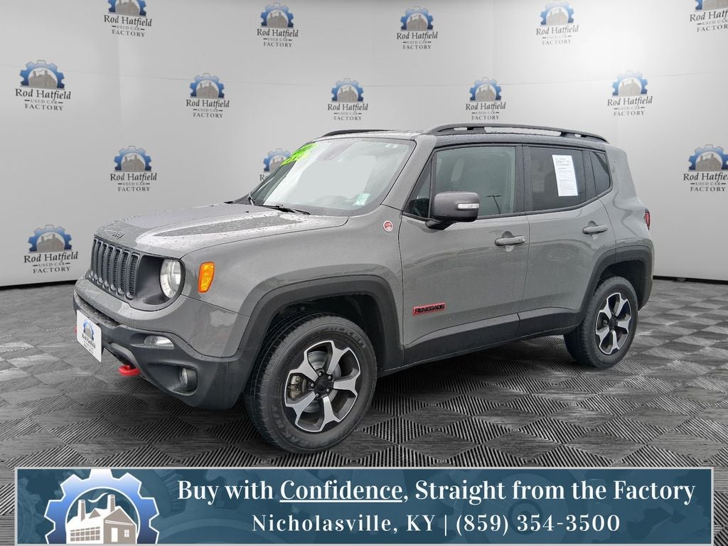 2020 Jeep Renegade Trailhawk in Gray Clearcoat — front three-quarter view