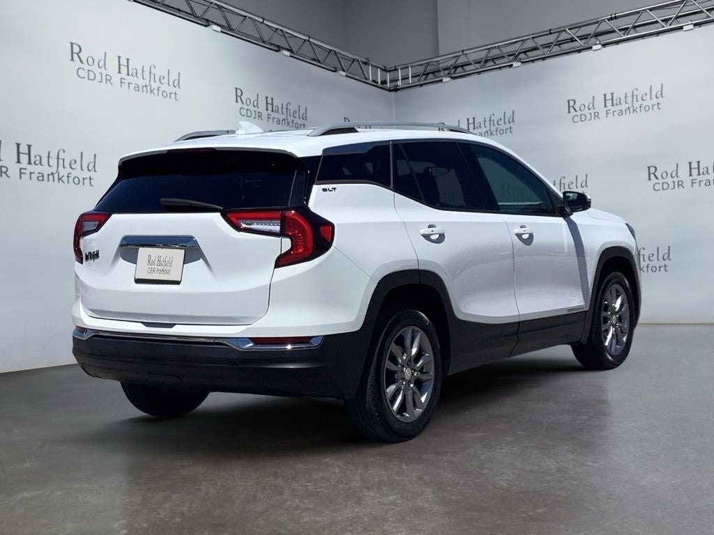 2022 GMC Terrain — detail view